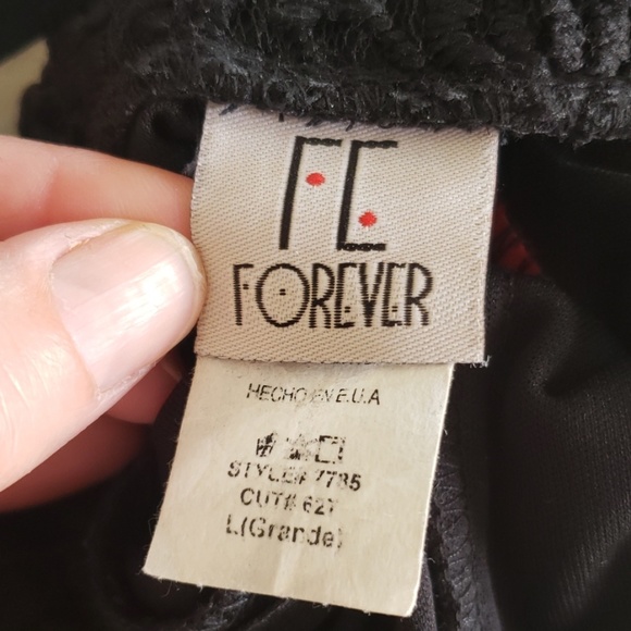 Dress - Picture 4 of 4